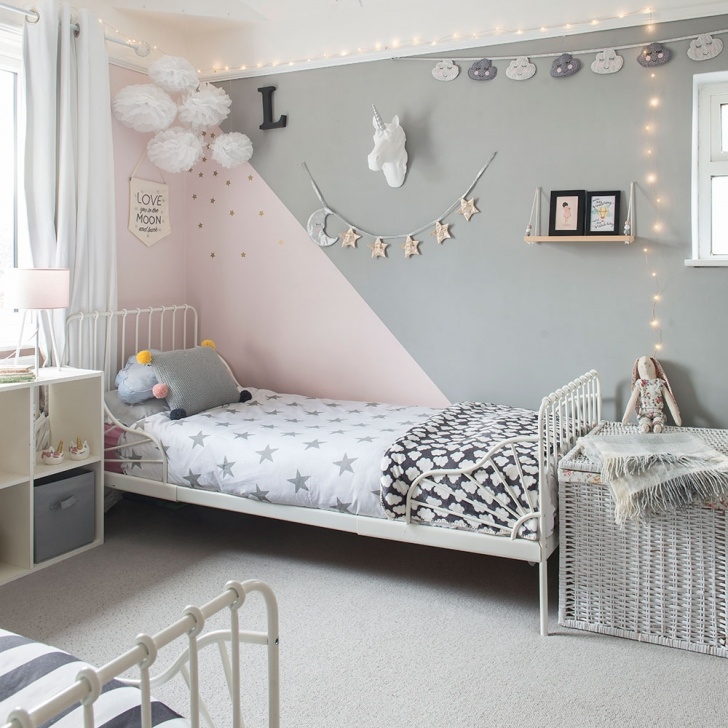 Effortless and Affordable Bedroom Decorating Techniques
