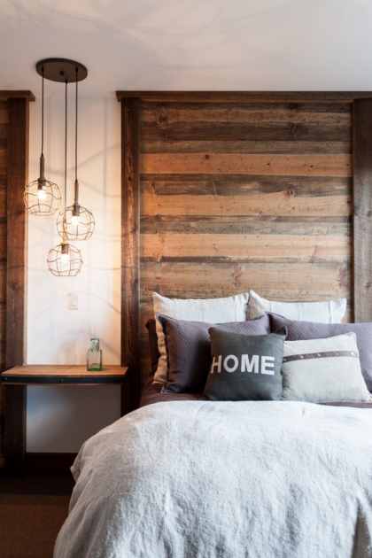 Alluring Rustic Bedroom Design Image