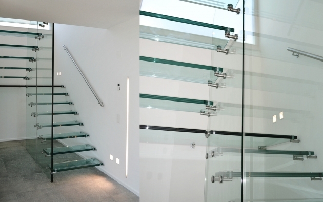 Alluring Staircase Design Glass Pic