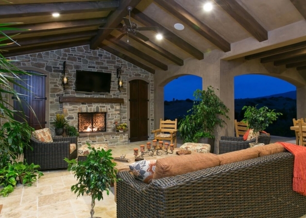 Amazing Outdoor Living Room Ideas Pic