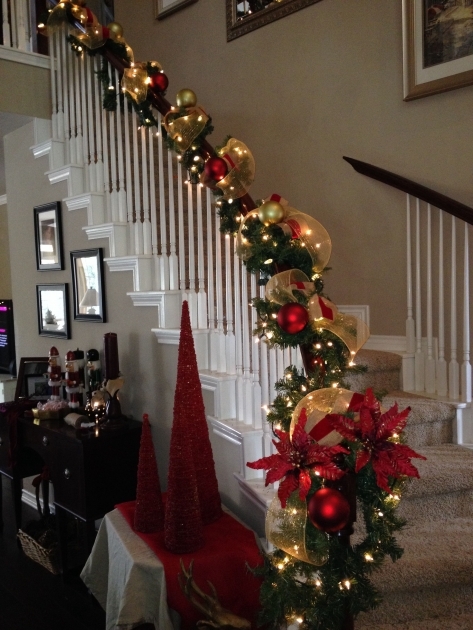 Amazing Stairs Christmas Decor Ideas Image