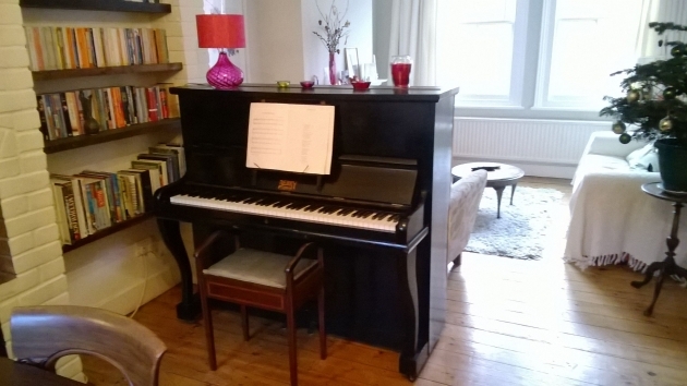 Amazing Upright Piano Living Room Design Photo