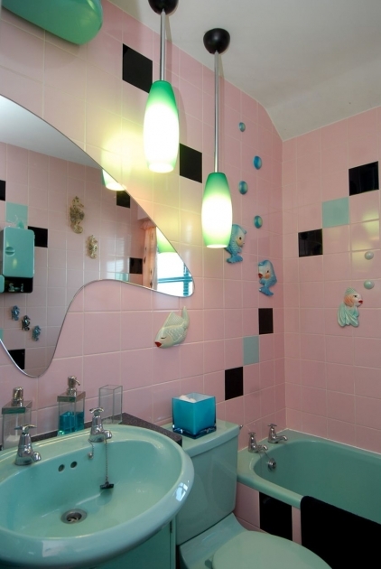 Best Retro Bathroom Decor Image