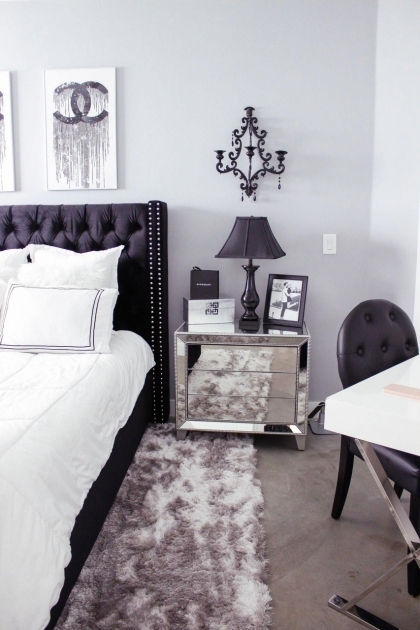 Fantastic Black And White Bedroom Decor Pic