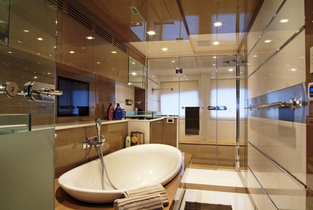 Fascinating Yacht Bathroom Design Photo