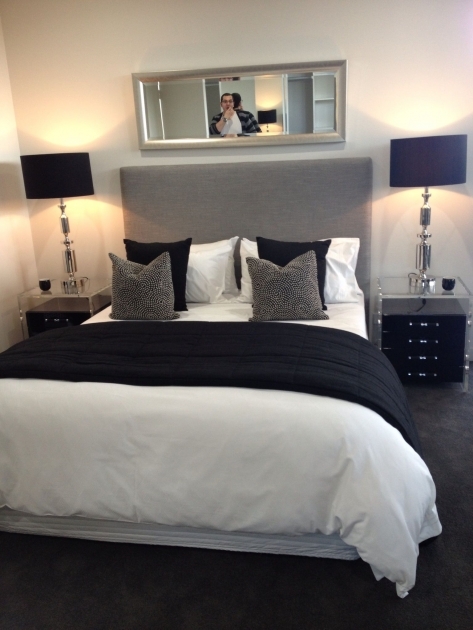 Good Black And White Bedroom Decor Image