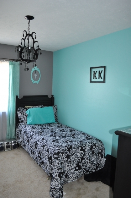 Good Teal Decor Bedroom Image