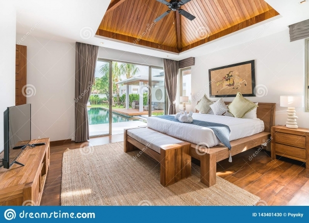 Good Villa Bedroom Interior Image