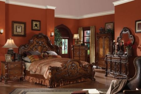 Traditional Bedroom Sets
