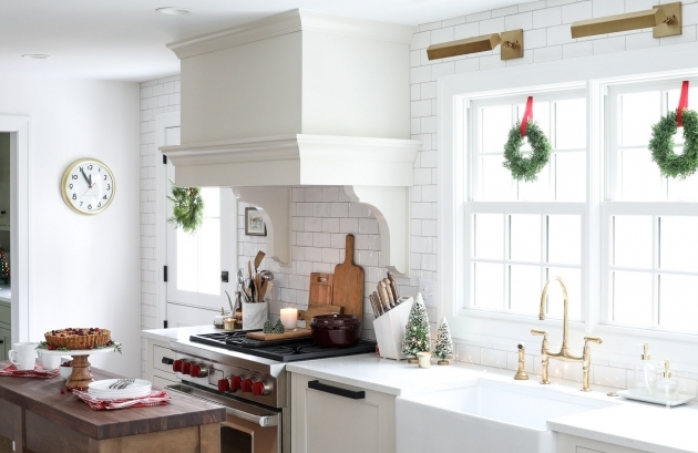Inspiring Kitchen Xmas Decor Ideas Image