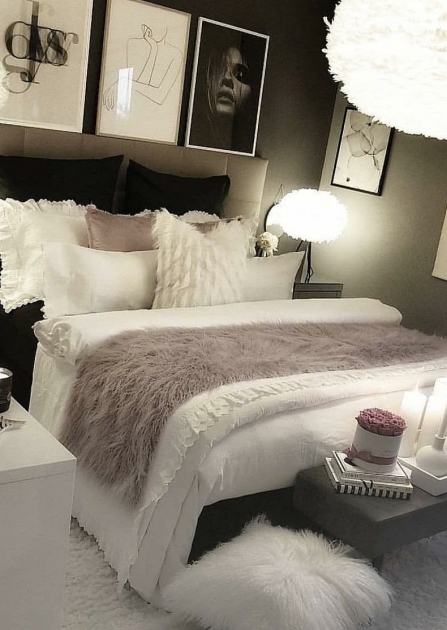 Splendid Decor Themes For Bedroom Photo