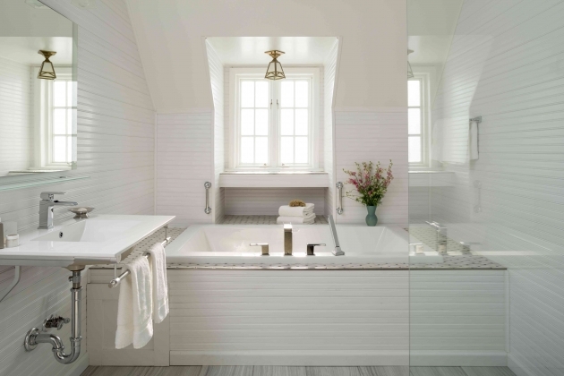 Splendid White Bathroom Interior Pic