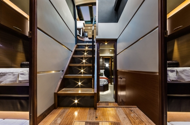 Splendid Yacht Interior Stairs Pic