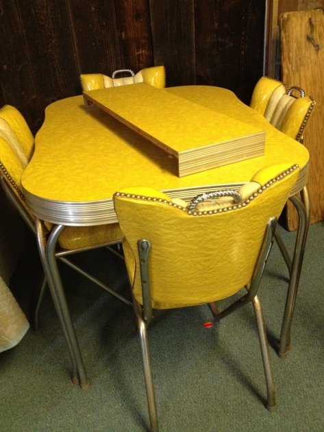 Splendid Yellow Retro Kitchen Table And Chairs Picture