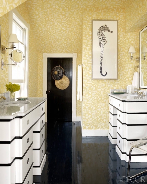 Stunning Bathroom Yellow Decor Photo