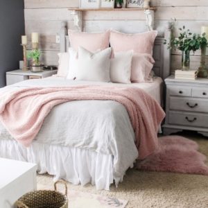 Bedroom Decor Simple