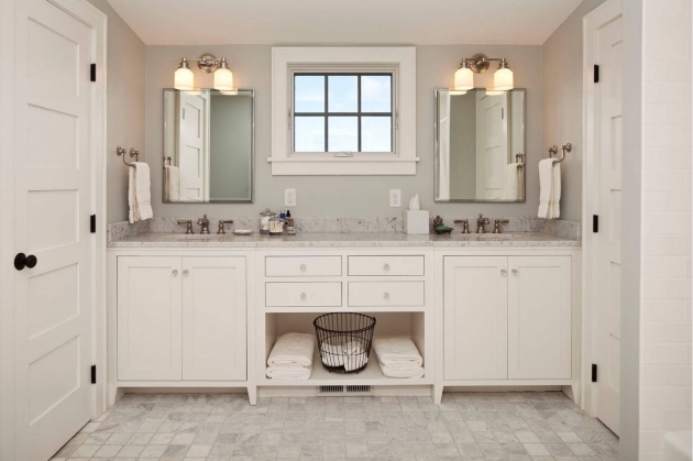 Stunning Jack And Jill Bathroom Decor Photo