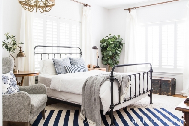 Stylish Bedroom Decor Blue And White Pic