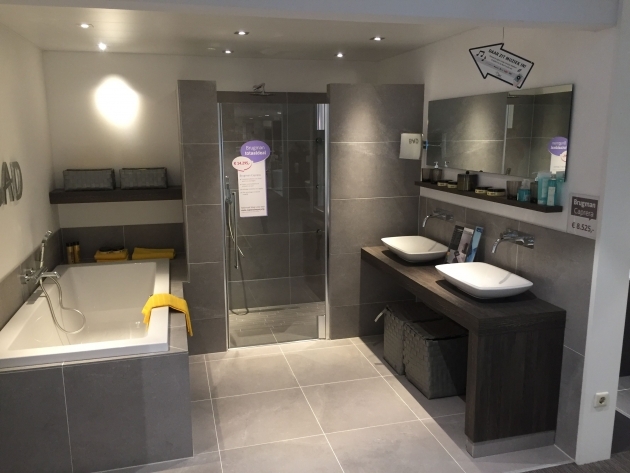 Surprising Bathroom Ideas 3M X 3M Photo