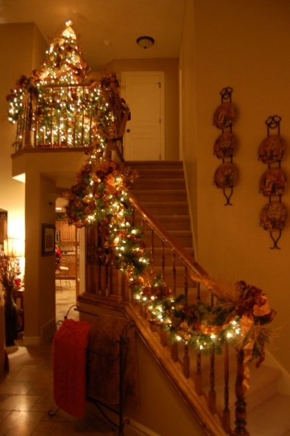 Top Pinterest Christmas Stairs Decor Image