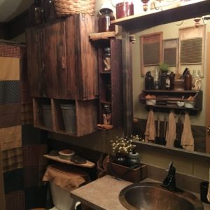 Bathroom Primitive Decor