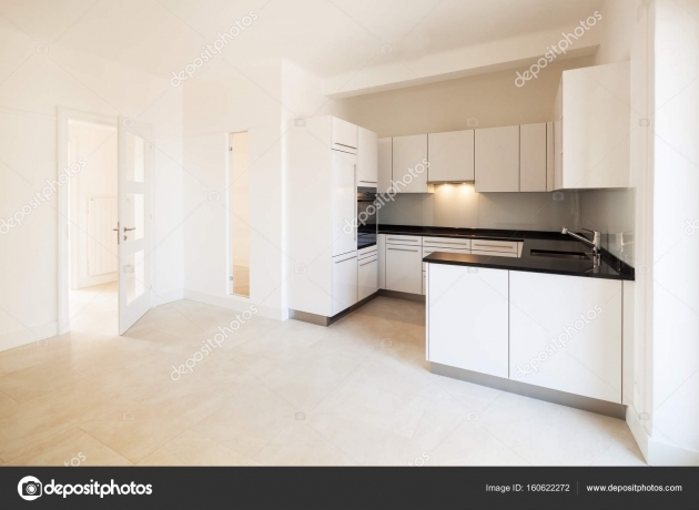 Wonderful Kitchen Empty Interior Image