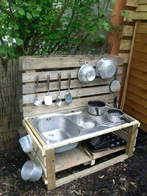 Wonderful Mud Kitchen Ideas Image