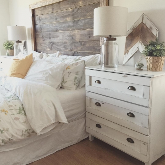 Wonderful Rustic Bedroom Design Picture